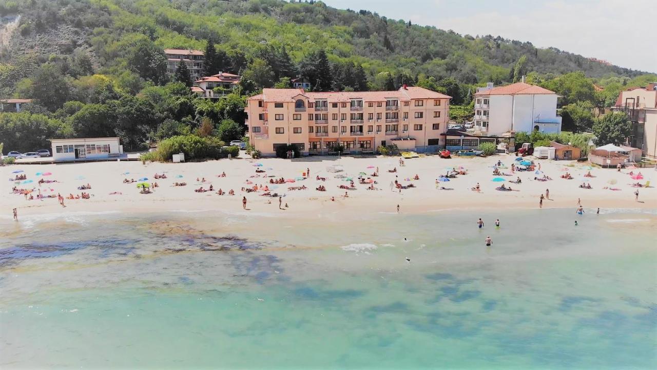 Palma Beach Hotel คราเนโว ภายนอก รูปภาพ