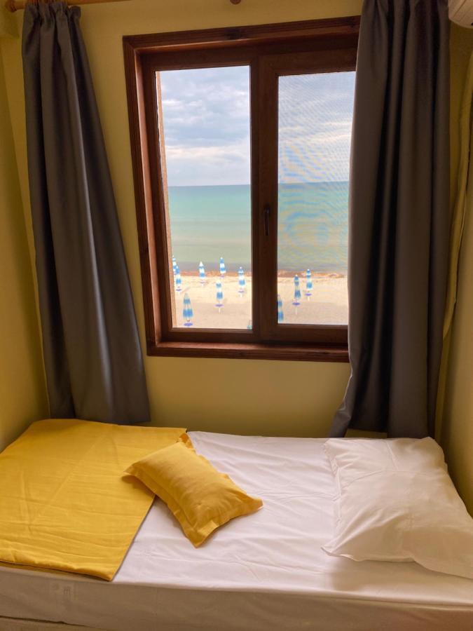 Palma Beach Hotel คราเนโว ภายนอก รูปภาพ